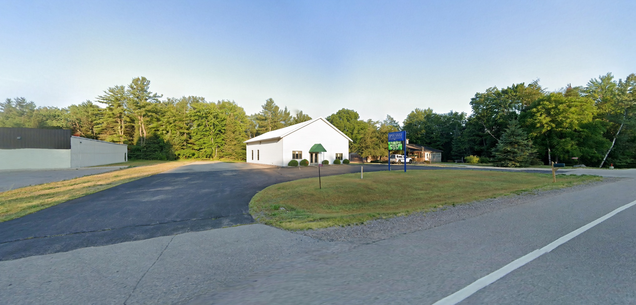 Risen Savior Lutheran in Mountain